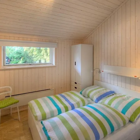 Timmenhus - Ferienhaeuser Am Feldrand